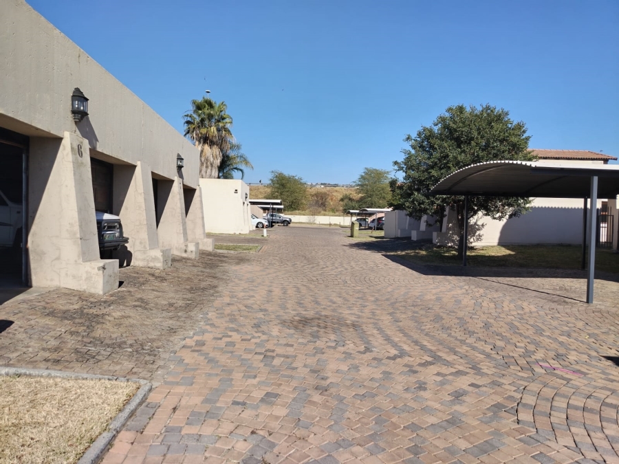 2 Bedroom Property for Sale in Waterval East North West